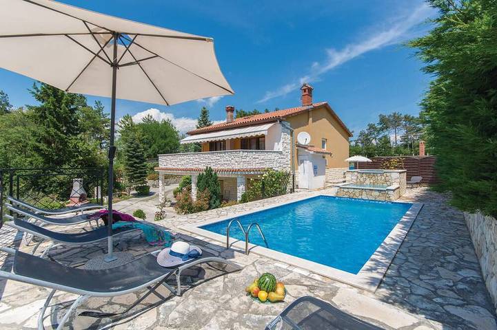 Holiday home for 12 people, with hot tub - 1