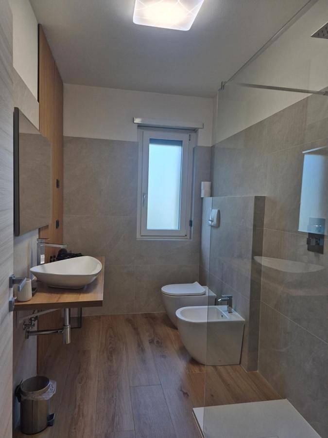 Gîte pour 3 personnes, avec Balcon et Terrasse ainsi que Jardin et Vue dans Nus - 3