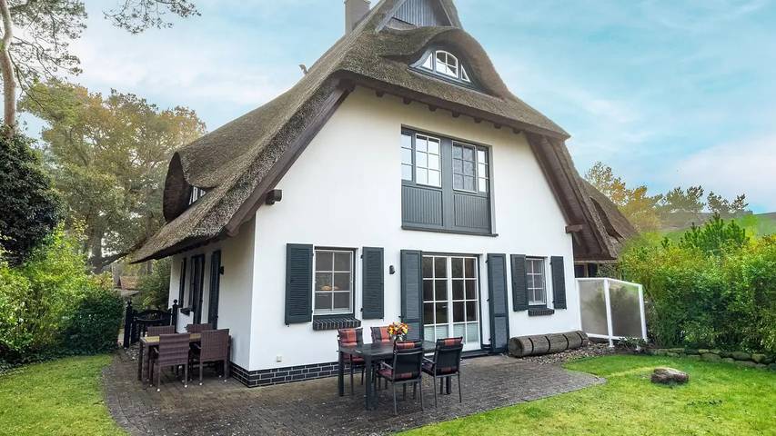 Ferienhaus für 10 Personen, mit Garten und Terrasse in Dierhagen