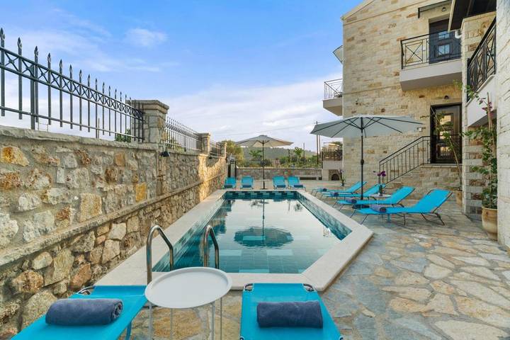 Appartement de vacances pour 3 personnes, avec piscine ainsi que terrasse et vue, animaux acceptés