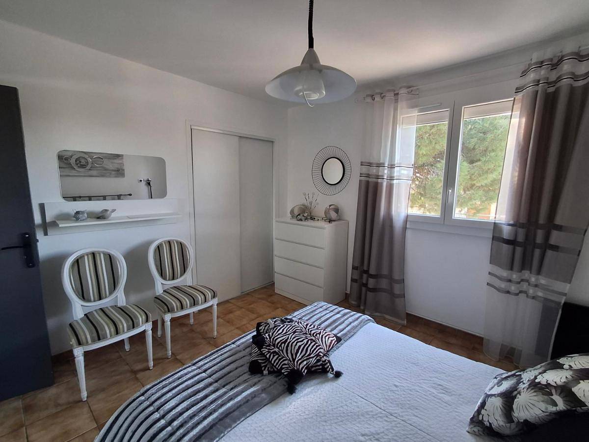 Grande Chambre double in Sérignan, Côte méditerranéenne (France)