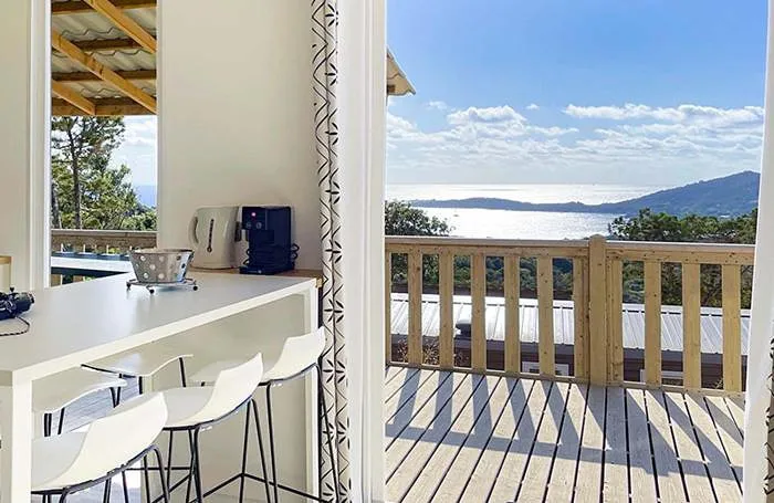 Camping para 2 personas, con terraza además de piscina y jardín, Se admiten mascotas - 1