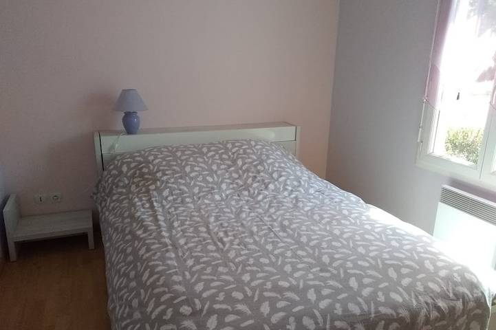 Casa de vacaciones para 7 personas, con terraza además de jardín y jacuzzi - 1