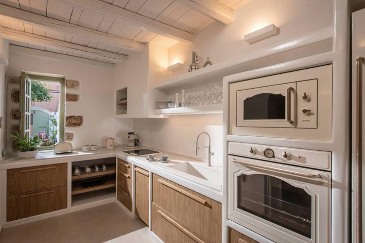 Vakantiehuis voor 8 personen, met whirlpool en terras in Koutouloufari