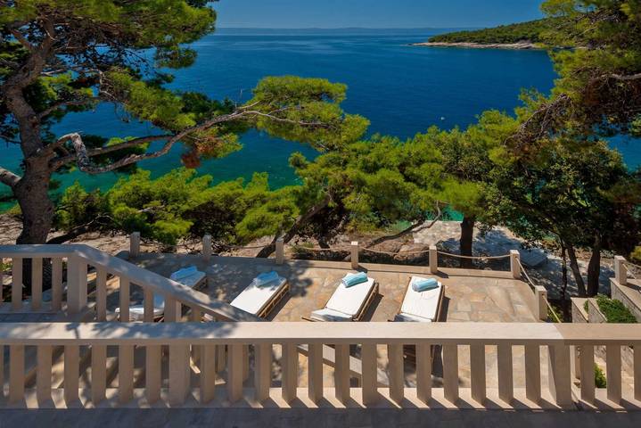 Villa pour 8 personnes, avec balcon dans Brac - 4