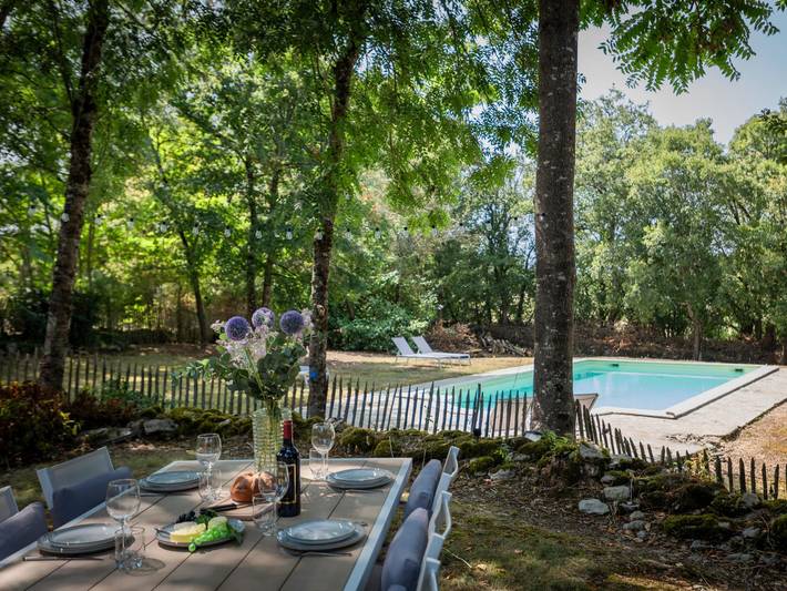 Chalet pour 6 personnes, avec terrasse ainsi que jardin et piscine en Midi-Pyrénées - 2