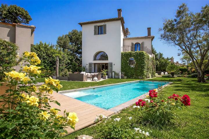 Villa für 10 Personen, mit Garten und Balkon in Cap d’Antibes