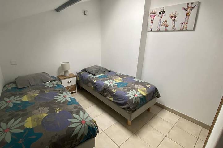 Gîte pour 12 personnes, avec jardin dans Largentière - 3