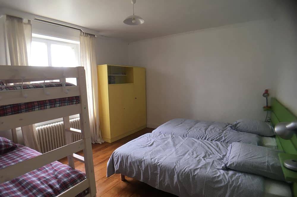 The 36 is rated 2 *. 500 meters from the sea. in Réville, Cherbourg und Umgebung