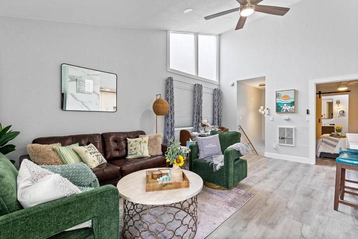 Apartamento para 6 personas, con terraza, Se admiten mascotas en Huntington Beach