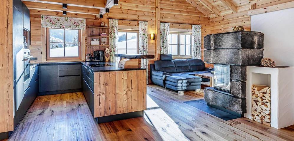 Ferienhaus für 10 Personen, mit Terrasse und Garten sowie Ausblick in Kleinsölk