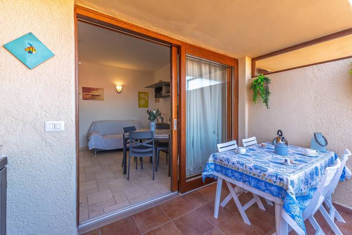 Entire apartment, Apartment 'L'incanto' with Sea View, Wi-Fi and Air Conditioning in Palau (town), Palau (Sardinia)