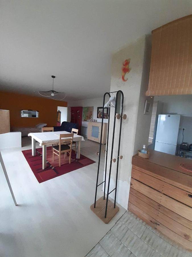 Gîte pour 4 personnes, avec vue ainsi que terrasse et jardin à Cerisy-la-Salle - 4
