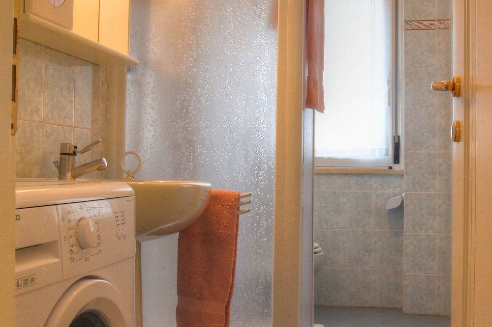 Ganze Wohnung, Interior 10 - Neue Zweizimmerwohnung nur wenige Meter vom Meer entfernt 4 Betten in Laigueglia, Riviera di Ponente
