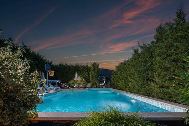 Villa pour 10 personnes, avec piscine ainsi que terrasse et vue sur l’océan dans Grad Opatija - 4