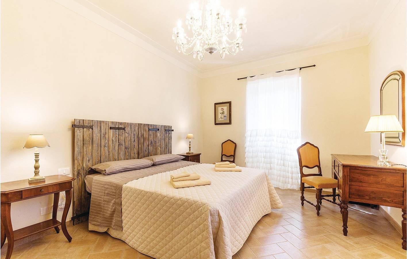 Soleggiato appartamento 1BR con piscina e parcheggio in Scarperia e San Piero, Firenze province