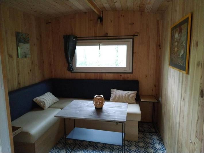 Cottage pour 2 personnes, avec jardin à Masquières