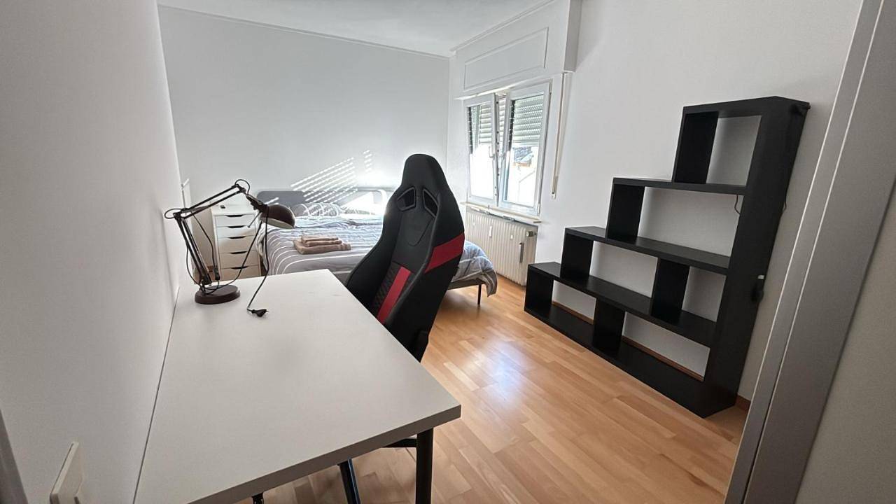 Appartement de vacances entier, Room for business trip, university phd student in Differdange, Luxembourg
