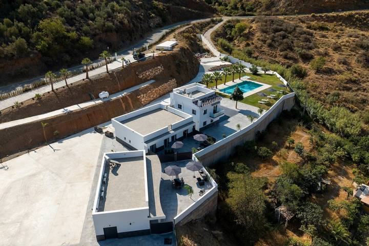 Ferienhaus 'Era Del Puerto Komplettanlage' mit Bergblick und Klimaanlage in Totalán, Cordillera Penibética