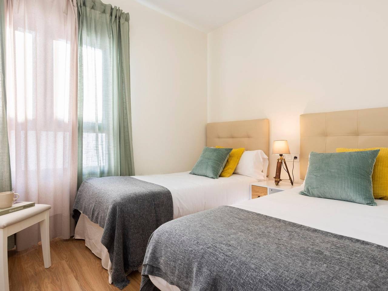 Apartamento vacacional entero, Misterhost Triana Ii Acogedor y Tranquilo in Central Seville, Sevilla