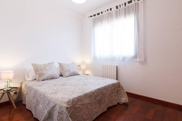 Villa pour 18 personnes, avec balcon et jardin ainsi que jacuzzi et sauna à Salou - 2