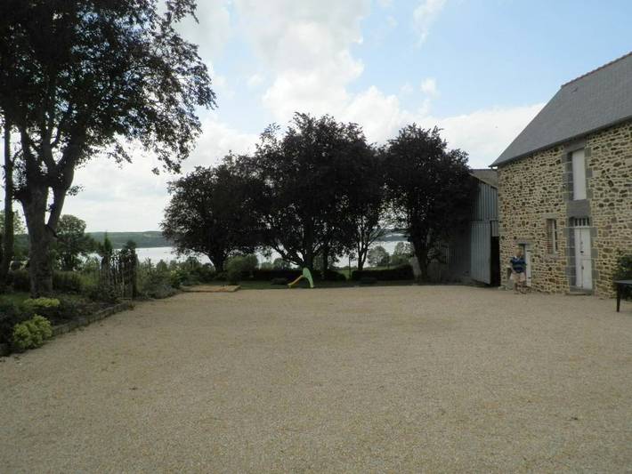 Location de vacances pour 6 personnes, avec jardin à La Ville-ès-Nonais - 3