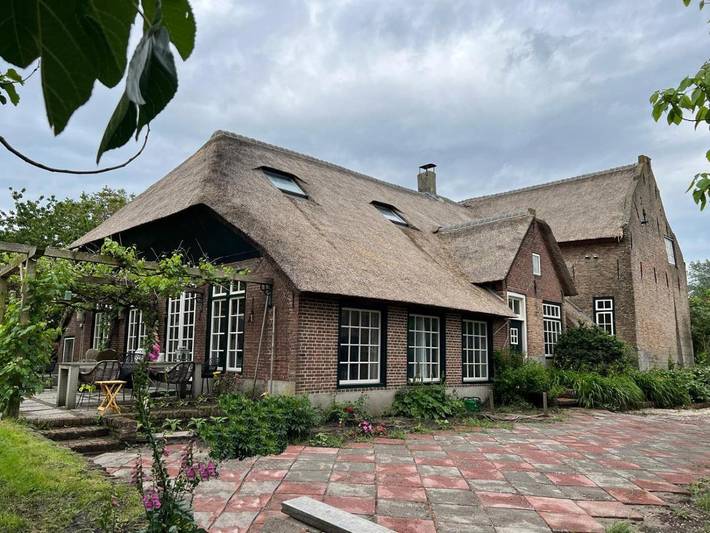 Vakantiehuis voor 22 personen, with Terras and Tuin as well as Uitzicht in Leerdam