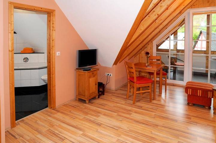 Ferienwohnung für 2 Personen, mit Balkon und Terrasse in Ediger-Eller - 4