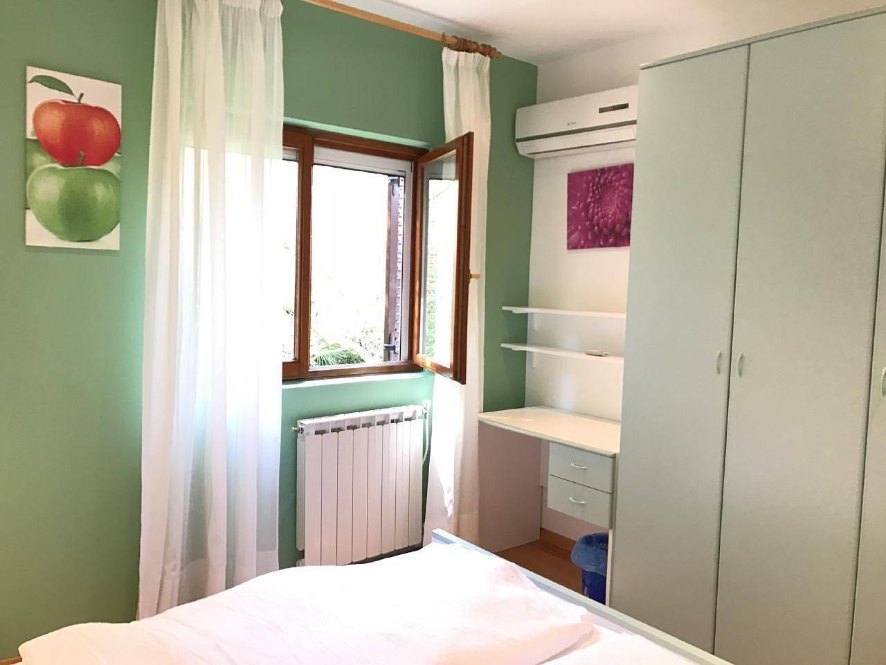 Schönes Ferienhaus in Zambratija mit Terrasse und Nah am Strand in Zambratija, Umag und Umgebung
