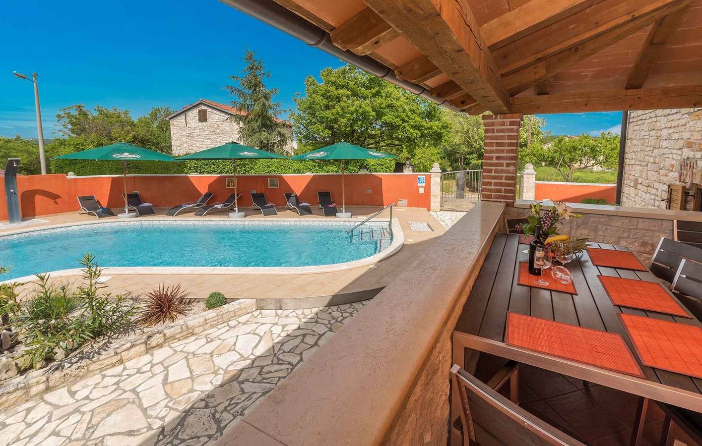 Ganze Ferienwohnung, Ferienwohnung mit Pool und Terrasse  in Medaki, Istrien
