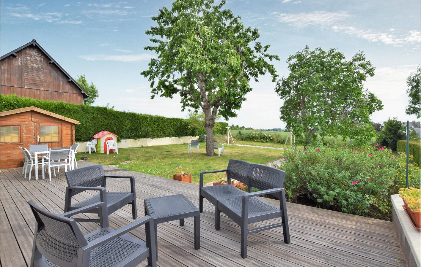 Cozy 2BR Apt near Avranches & La Sée in Marcey-les-Grèves, Baie du Mont-Saint-Michel