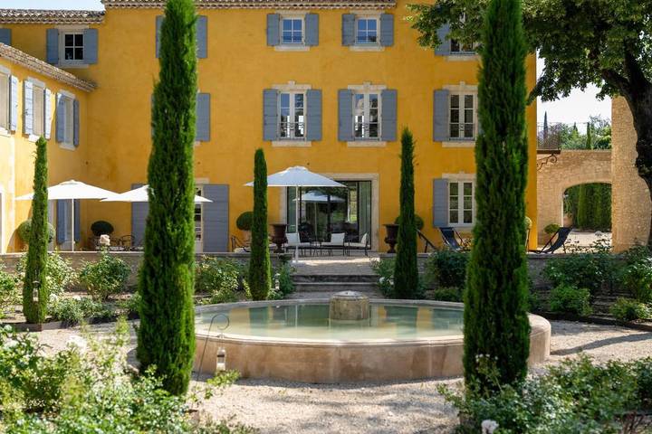 Maison d’hôte pour 2 personnes, avec Terrasse et Jardin ainsi que Piscine et Vue