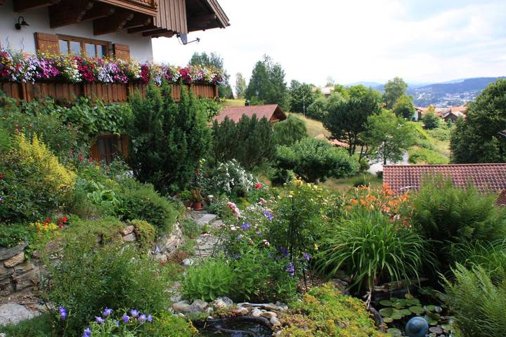 Appartement entier, Appartement de vacances pour 3 personnes avec balcon in Regen (Ostbayern), Bavière Orientale
