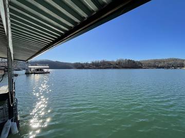 Vacation House for 20 Guests in Norris Lake, Tennessee, Picture 4