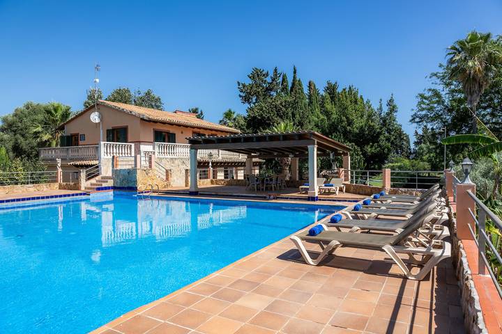 Villa for 8 people, with garden, child-friendly - 1