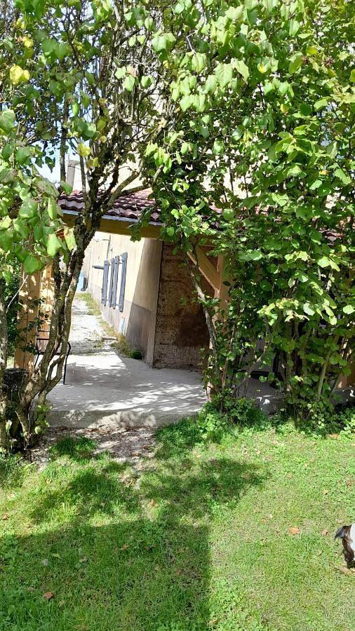 Maison rénové en pierre in Crotenay, Jura Francais