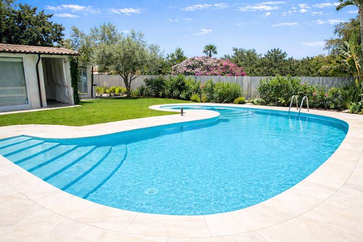 Villa pour 6 personnes, avec piscine et jardin à Villasimius