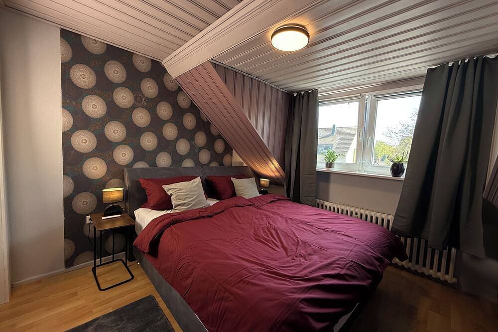 Ganze Wohnung, . Ferienwohnung Lichtblick 2.0 nahe Centro und Rudolf Weber Arena in Oberhausen, Ruhrgebiet