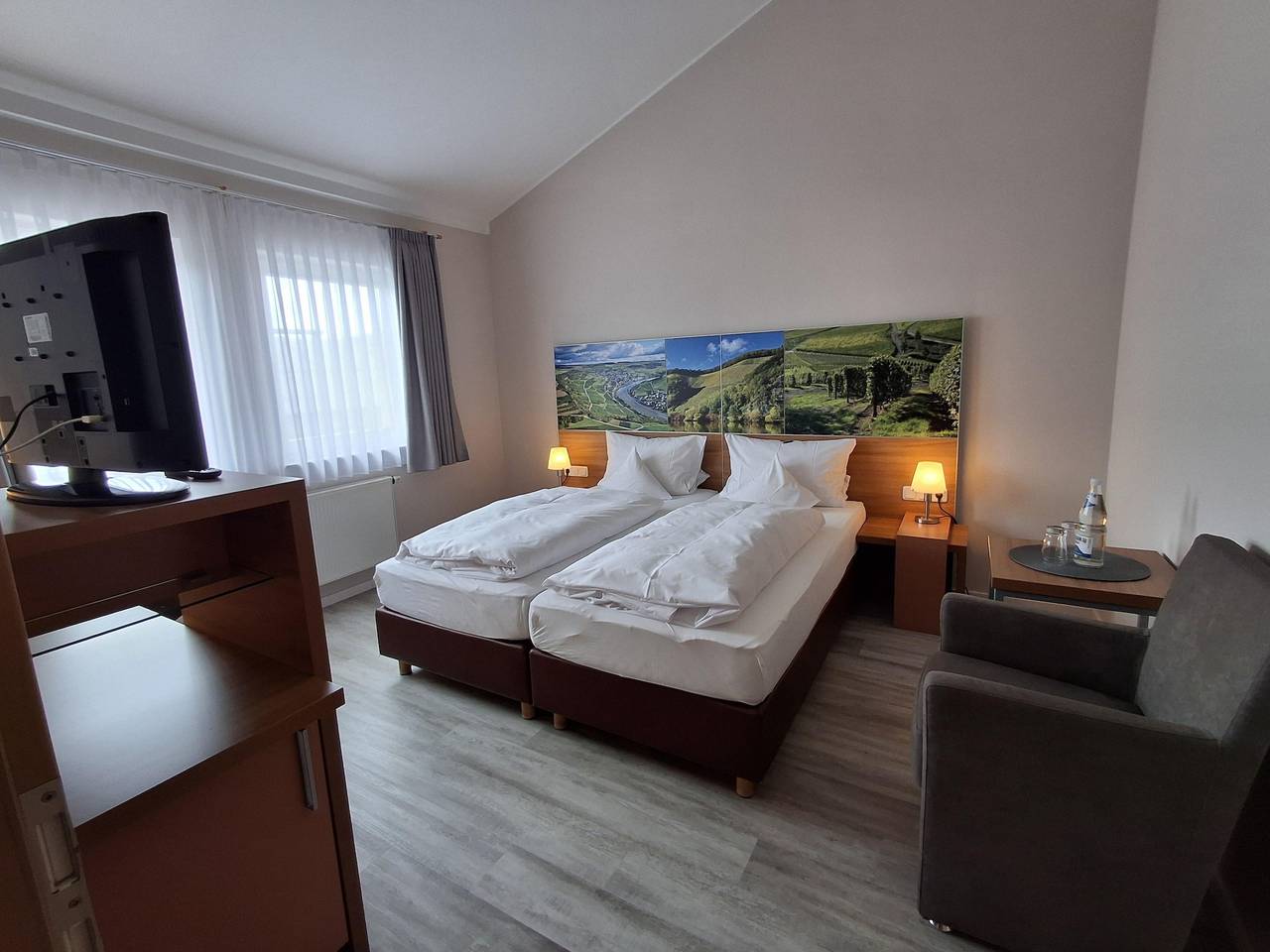 Doppelzimmer Dusche/Wc in Ayl, Landkreis Trier-Saarburg