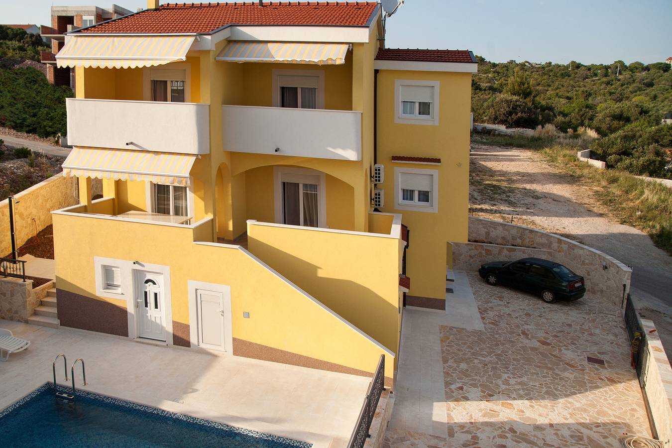 Ganze Wohnung, 1-Zimmer-Ferienwohnung am Strand Zecevo Rtic (Rogoznica) A-11869-b in Rogoznica, Šibenik-Knin
