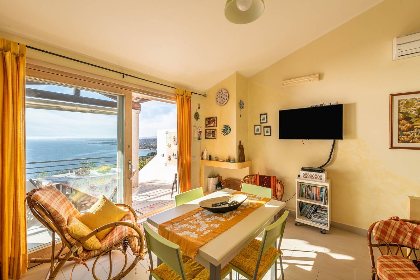 Ferienhaus 'Casa Ricale' mit Meerblick, Wlan und Klimaanlage in Terra Mala, Cagliari Provinz