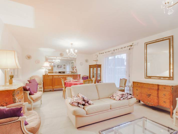 Location de vacances pour 3 personnes, avec Balcon dans Côte d’Émeraude