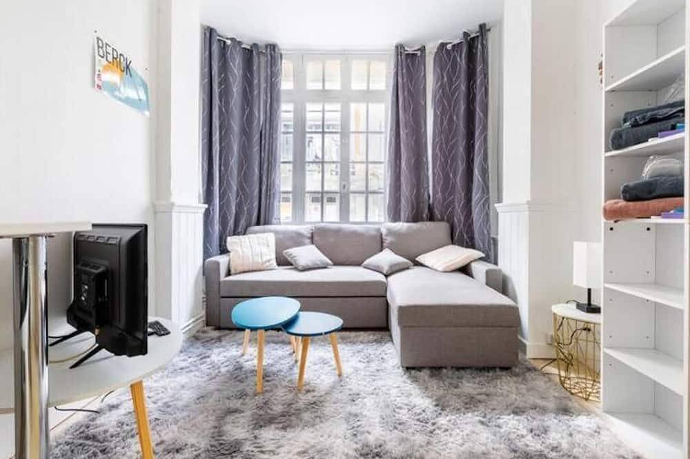 Ganze Wohnung, Studio Avec Jardin A 200 M De La Mer Et 300 M Rue Pietonne ++++ in Berck Plage, Berck