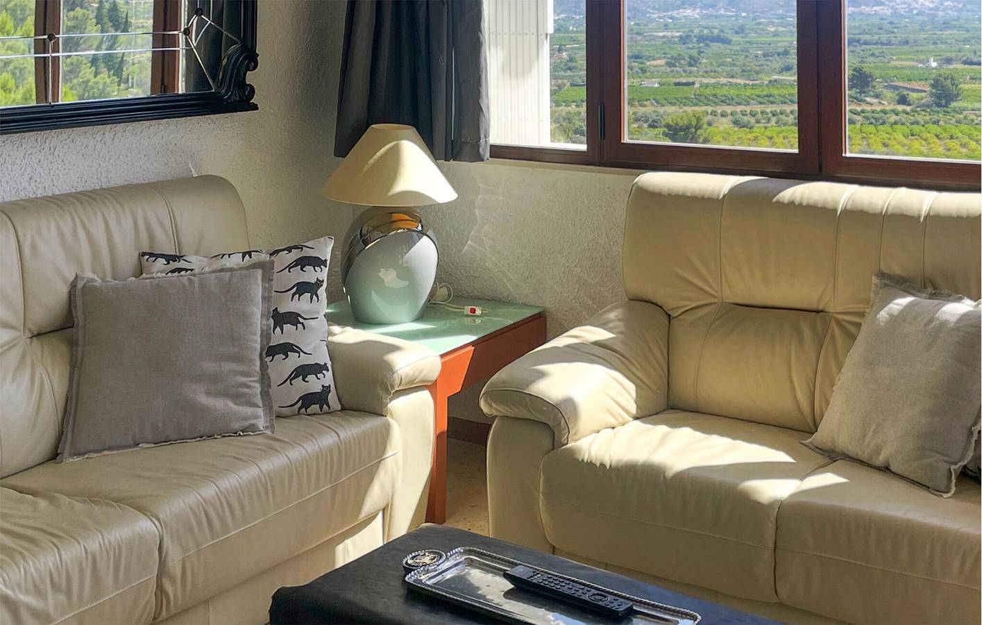 Modernes Apartment mit Pool und Terrasse in Orba, nahe dem Stadtzentrum in Orba, Costa Blanca