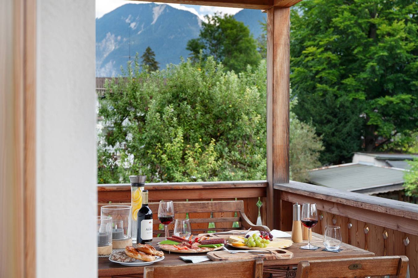 Ganze Wohnung, Ferienwohnung "Falkenstein" mit Bergblick, Balkon, Sauna und Wi-Fi in Garmisch-Partenkirchen, Bayerische Alpen