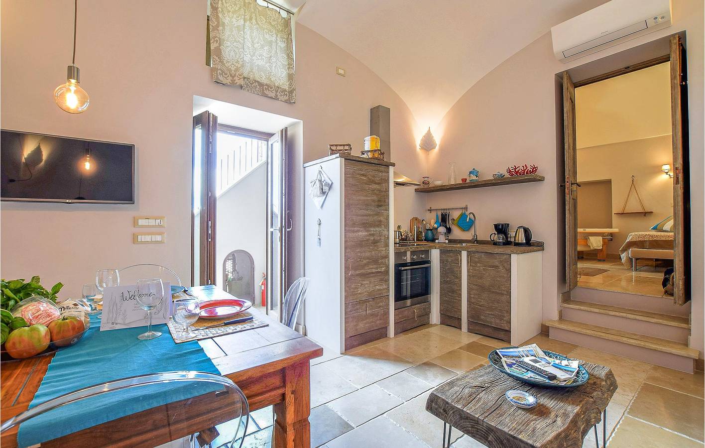 Apartamento vacacional entero, Alquiler con vistas al mar, aparcamiento y WiFi in Provincia de Nápoles