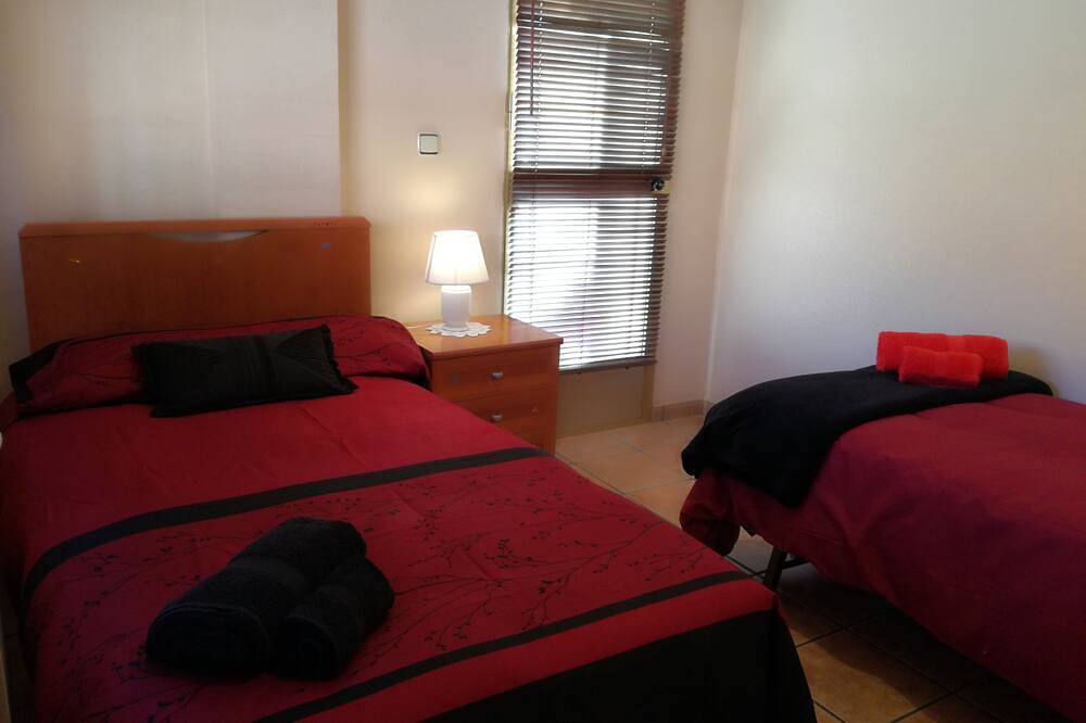 Casa Rural Axier-Chalet con Piscina privada, de 10 a 15 Huéspedes in Biar, Interior de Alicante