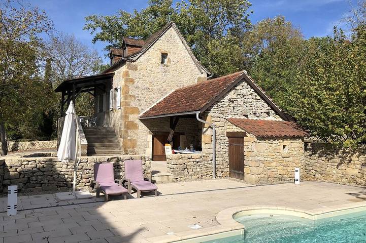 Location de vacances pour 2 personnes, avec jardin à Camboulit