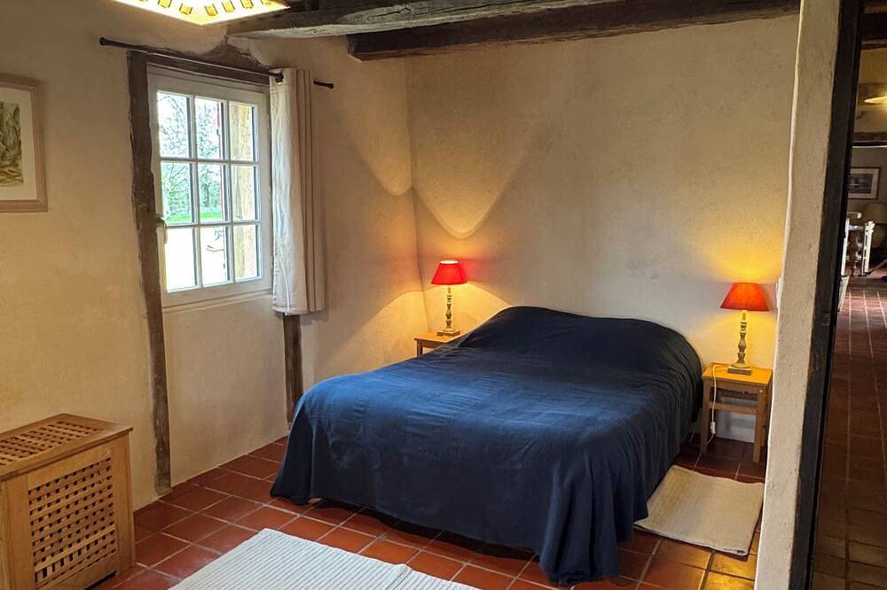 Gîte de Charme avec piscine chauffée et jacuzzi dans un calme absolu in Vergt, Périgord Blanc