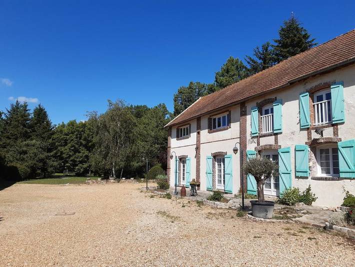 Chambre d’hôte pour 2 personnes, avec jardin à Villiers-le-Morhier